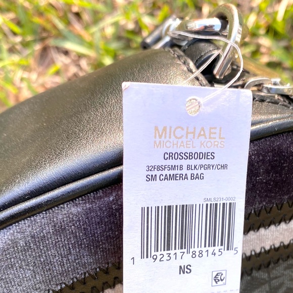 New Michael Kors Camera Bag (Store Return)